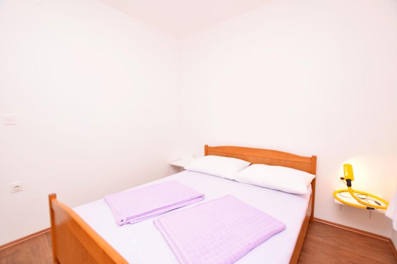 Apartments Keti Nin Bagian luar foto