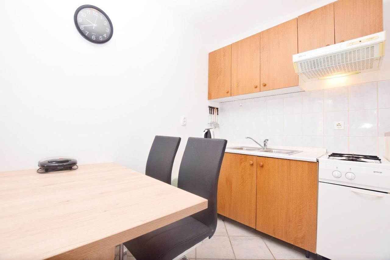 Apartments Keti Nin Bagian luar foto