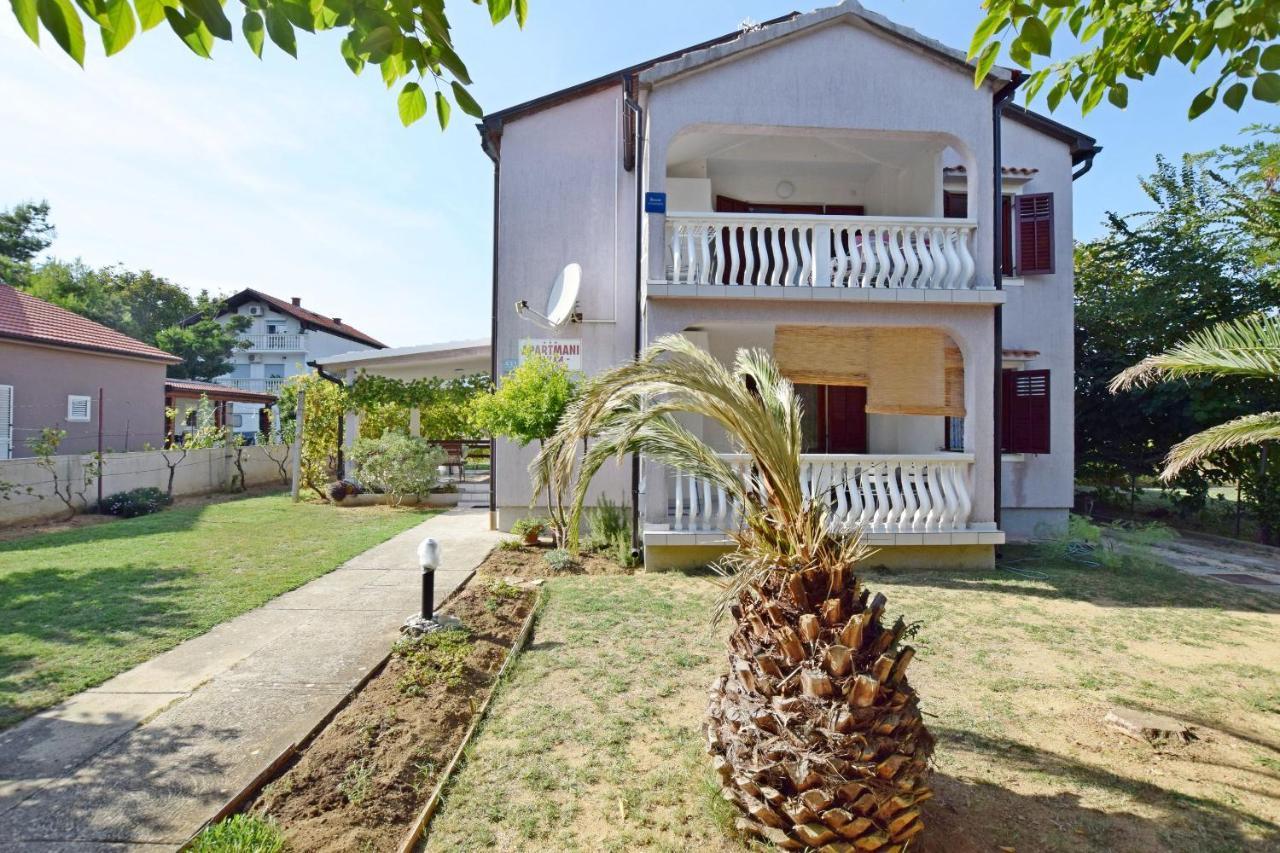 Apartments Keti Nin Bagian luar foto