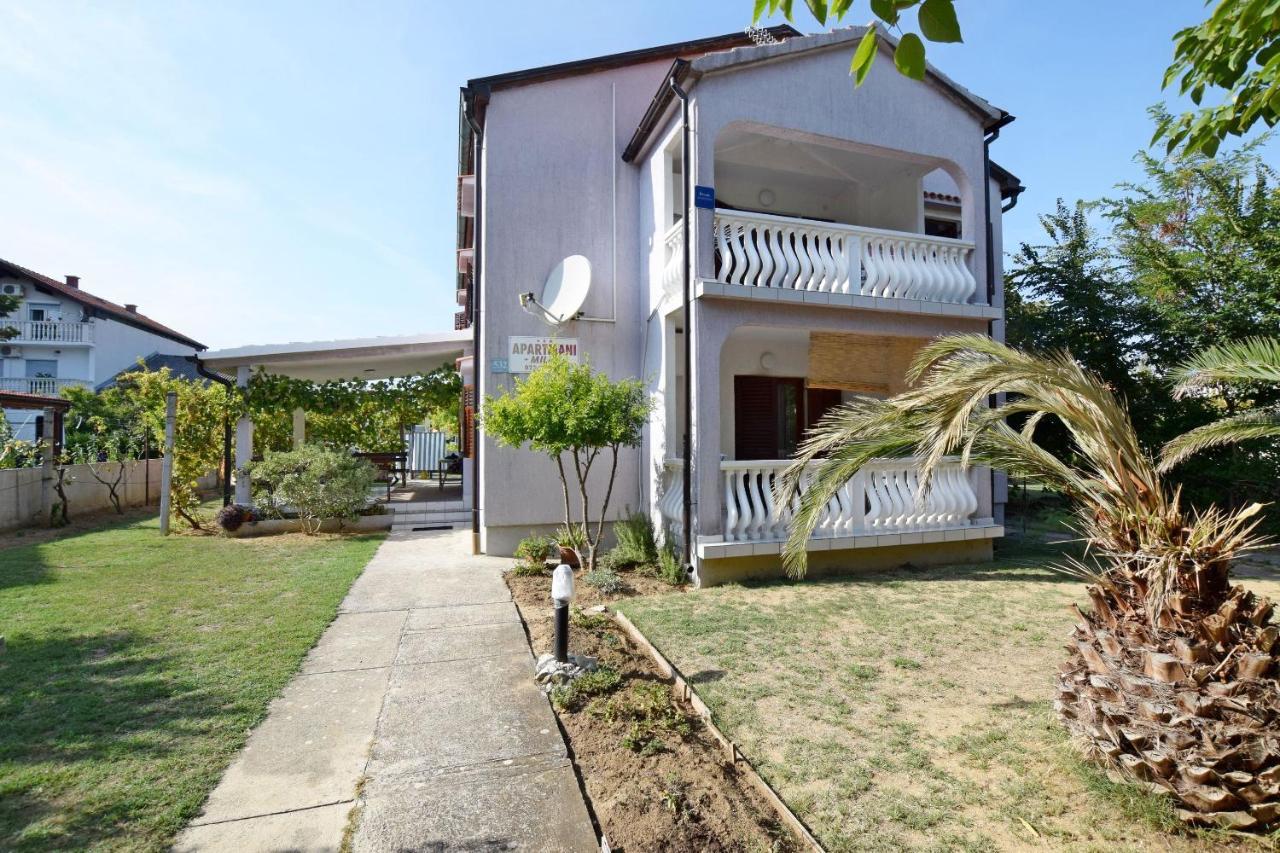 Apartments Keti Nin Bagian luar foto